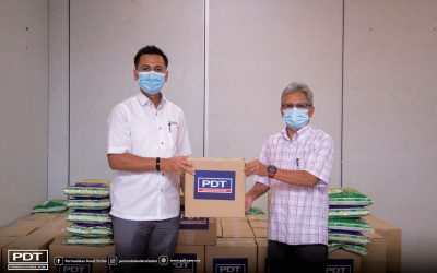 BANTUAN KOTAK MAKANAN UNTUK KELUARGA DIKUARANTIN