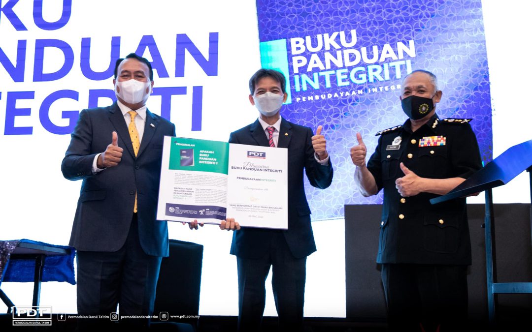 PDT LANCAR BUKU PANDUAN INTEGRITI